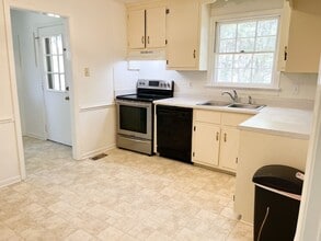 10202 Seacliff Ln in Richmond, VA - Building Photo - Building Photo