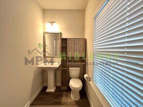 822 Yellow Swan Ln in Columbia, SC - Building Photo - Building Photo