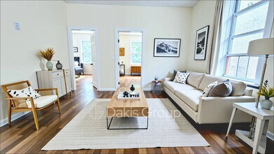 12-15 31st Drive, 2 in Queens, NY - Building Photo - Building Photo