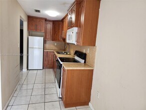 13334 SW 60th Terrace in Miami, FL - Building Photo - Building Photo