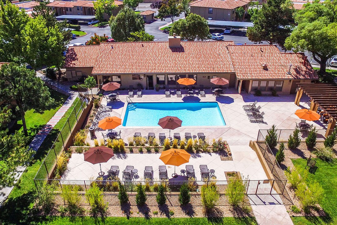 Del Rio Apartments in Albuquerque, NM - Building Photo