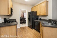 513 Crimson Ridge Dr photo'