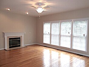 10212 Blackstock Rd in Huntersville, NC - Building Photo - Building Photo