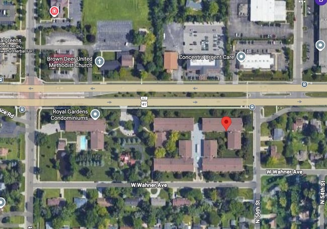 5625 W Brown Deer Rd in Brown Deer, WI - Building Photo - Building Photo