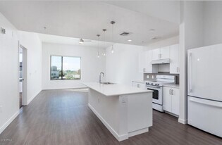 1130 N 2nd St in Phoenix, AZ - Building Photo