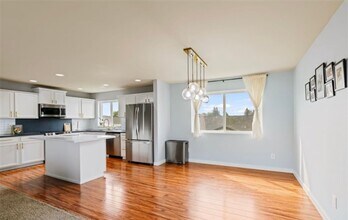 300 E Country Side Ave in Ellensburg, WA - Building Photo - Building Photo