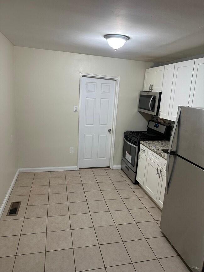 5324 N Marvine St, Unit 1 in Philadelphia, PA - Building Photo - Building Photo
