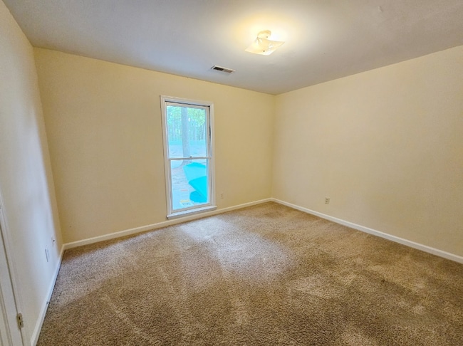 1421 Bogart St in Greensboro, NC - Foto de edificio - Building Photo