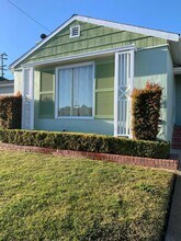 160 Hazelwood Dr in South San Francisco, CA - Foto de edificio - Building Photo
