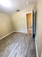 11905 Grizzly Bear Dr in Fort Worth, TX - Foto de edificio - Building Photo