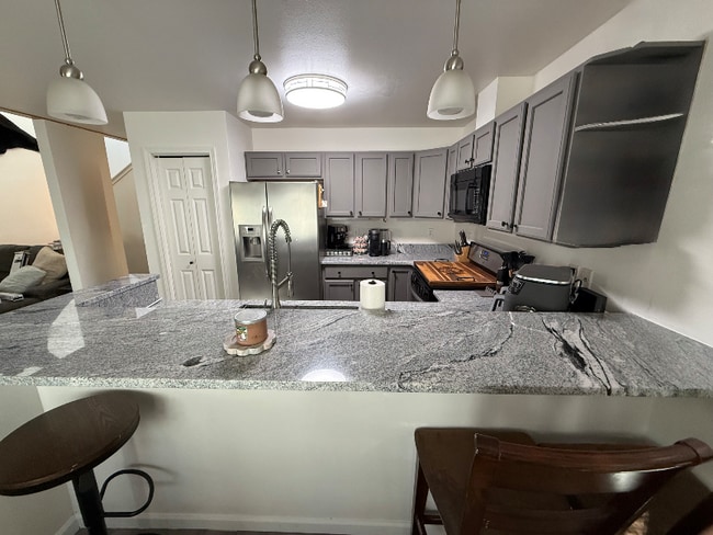 7310 East Timber Ridge Circle in Palmer, AK - Foto de edificio - Building Photo