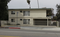 14109 Hatteras St in Van Nuys, CA - Building Photo - Building Photo