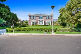 1117 Encanto Dr in Arcadia, CA - Building Photo - Building Photo