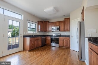 71 Babylonica Ct in Bunker Hill, WV - Building Photo - Building Photo