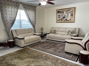 919 Flanders T in Delray Beach, FL - Building Photo - Building Photo