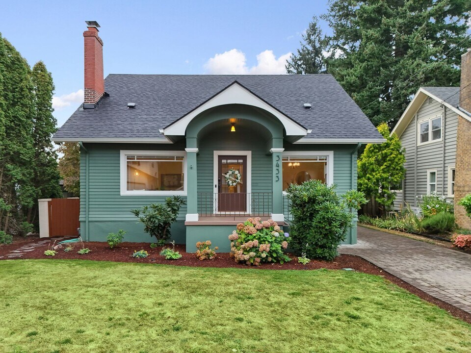 3433 NE 34th Ave in Portland, OR - Building Photo