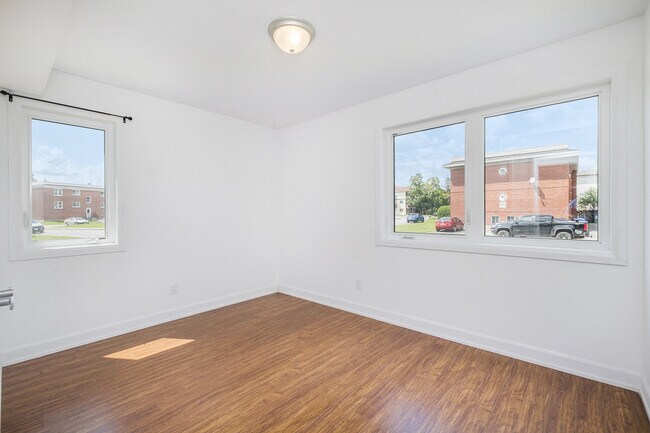 368 Tillbury Ave in Ottawa, ON - Building Photo - Building Photo