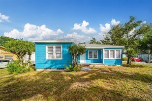 810 2nd Ave NW in Largo, FL - Building Photo