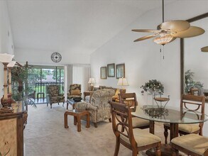4440 Weybridge St in Sarasota, FL - Building Photo - Building Photo
