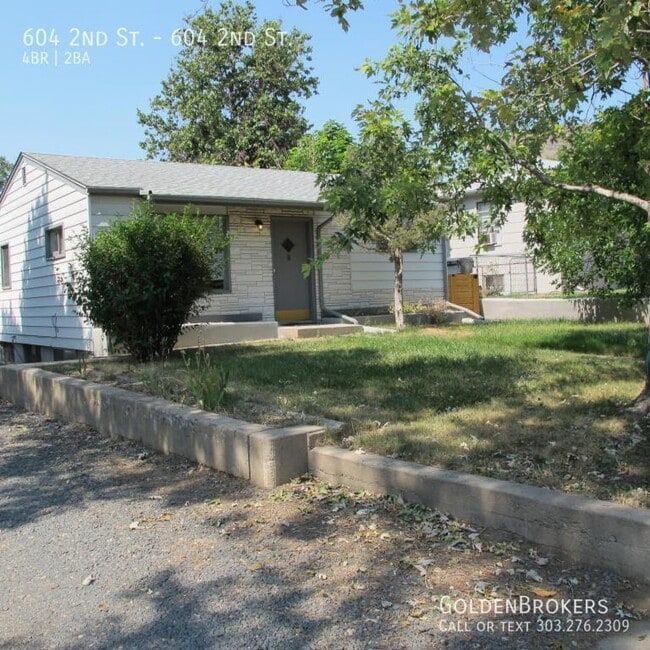 property at 604 2nd St