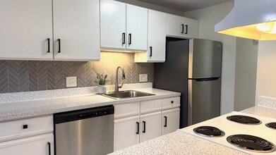 15 Lordvale Blvd in Grafton, MA - Building Photo - Building Photo