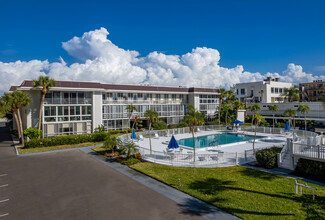 Lido Harbour South Inc in Sarasota, FL - Building Photo - Building Photo