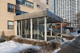 4200 N Marine Dr in Chicago, IL - Building Photo - Building Photo