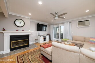 164 S Linden Ave in Highlands, NJ - Building Photo - Building Photo