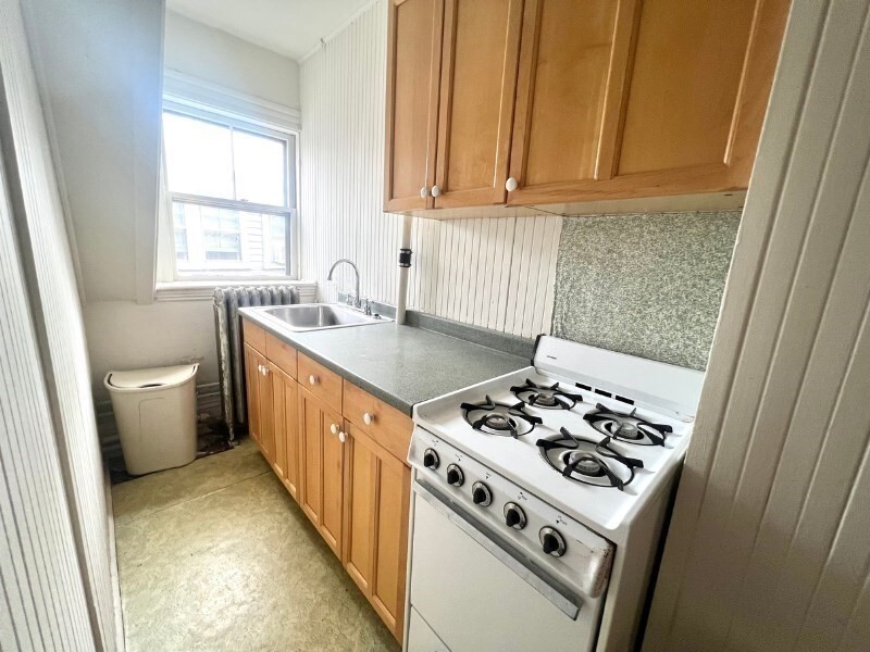 47 Irving St, Unit 6 in Cambridge, MA - Building Photo