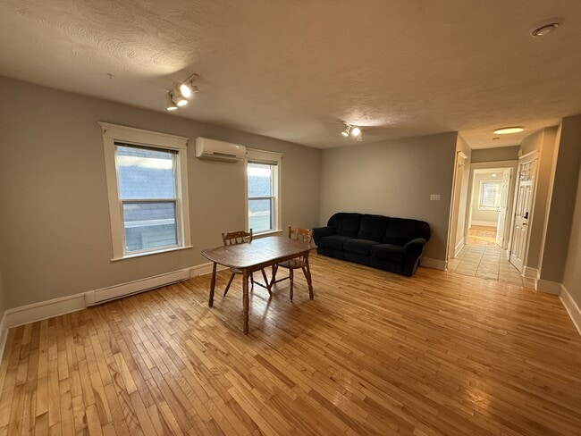 55 Portledge Ave in Moncton, NB - Building Photo - Building Photo