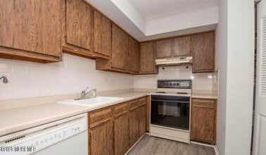 238 Sawmill Rd in Brick, NJ - Building Photo - Building Photo