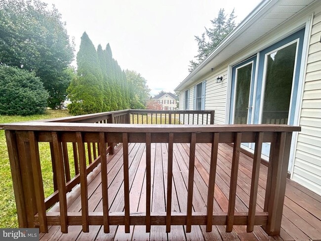 property at 200 Canyon Rd