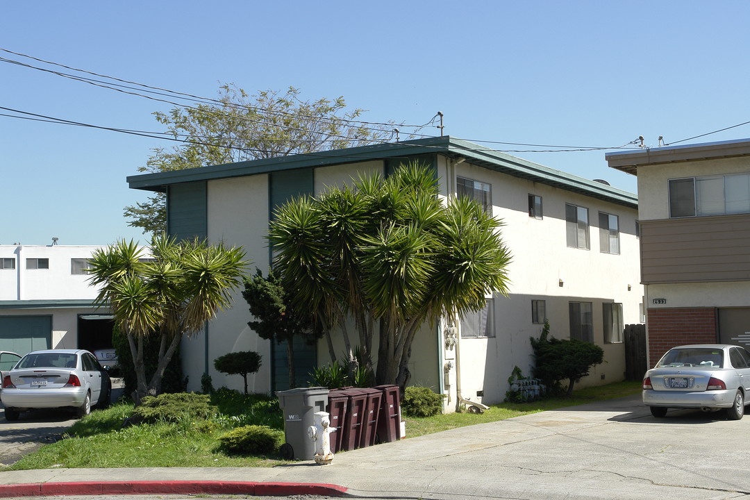 2541 Denning Ct in Castro Valley, CA - Building Photo