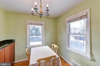 2609 Farmington Dr in Alexandria, VA - Building Photo - Building Photo