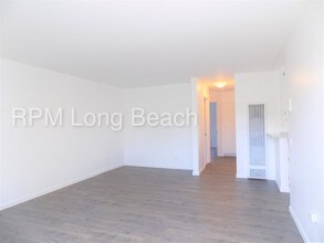 350 Tile Ave-Unit -202 in Long Beach, CA - Building Photo - Building Photo