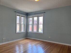 7926 S Luella Ave in Chicago, IL - Building Photo - Building Photo