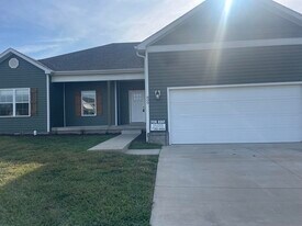 809 Alpine Pine St in Bowling Green, KY - Building Photo