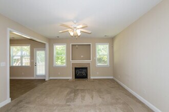 2645 Winding River Dr in Charlotte, NC - Building Photo - Building Photo