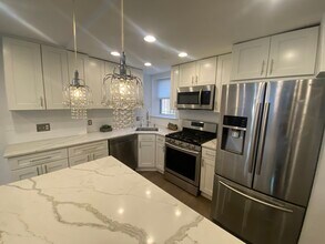 1820 Clydesdale Pl NW in Washington, DC - Foto de edificio - Building Photo