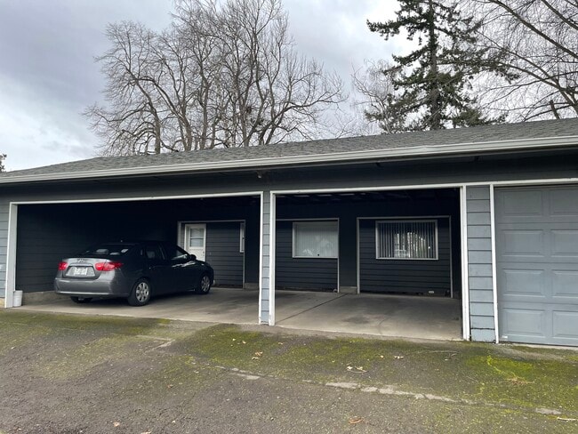 1982 Broadway St NE in Salem, OR - Building Photo - Building Photo