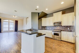 3129 Dallas St in Houston, TX - Building Photo - Building Photo