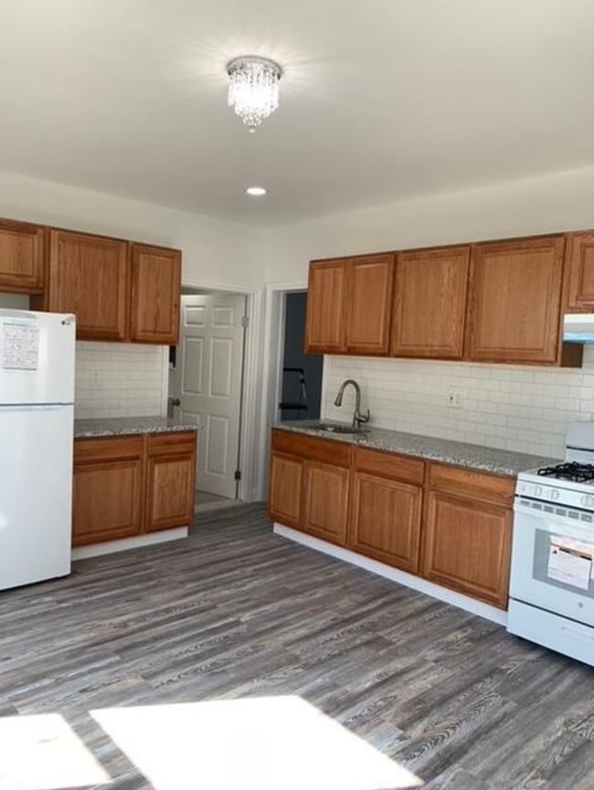 94 Carlisle St, Unit 2nd Floor Flex Apt in New Haven, CT - Building Photo - Building Photo