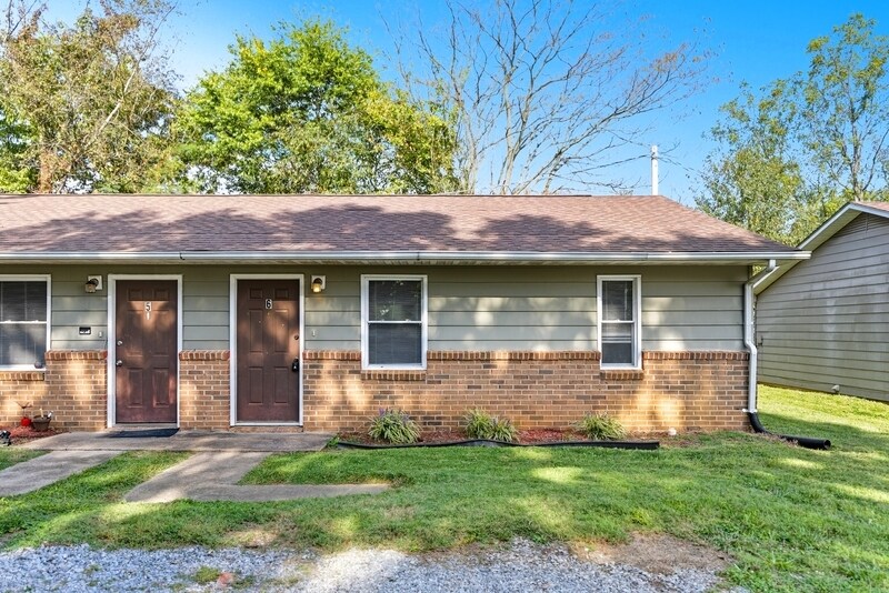 145 Lester Heights Rd in Johnson City, TN - Building Photo