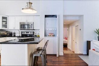 7611 Abbott Ave in Miami Beach, FL - Building Photo - Building Photo