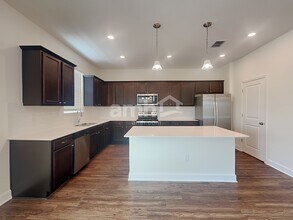 2219 Saffron Walden Dr in Plant City, FL - Building Photo - Building Photo