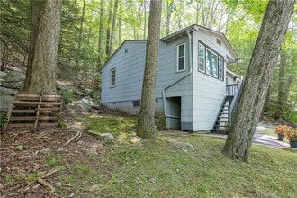 119 Green Pond Rd in Sherman, CT - Building Photo - Building Photo