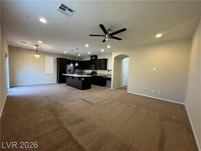 5145 Fiery Sky Ridge St in Las Vegas, NV - Building Photo - Building Photo