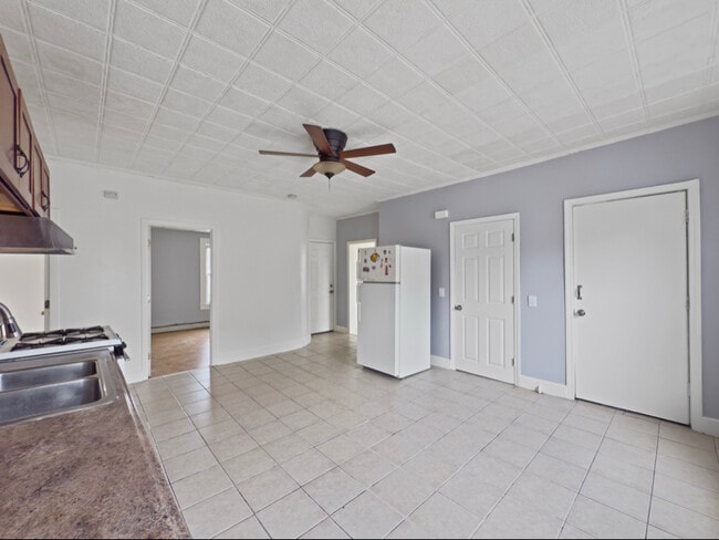 property at 61 Knox St
