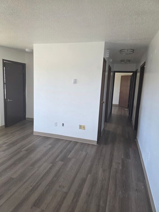 1409 12th Ave in Belle Plaine, IA - Building Photo - Building Photo