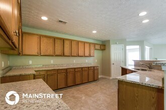 2791 Groovers Lake Point in Lithia Springs, GA - Building Photo - Building Photo